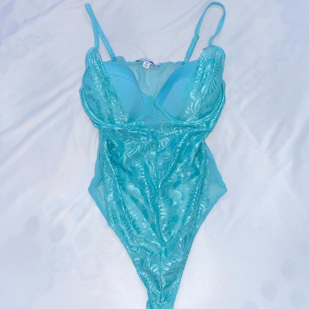 Fashion nova bodysuit size medium worn once! - Picture 2 of 11